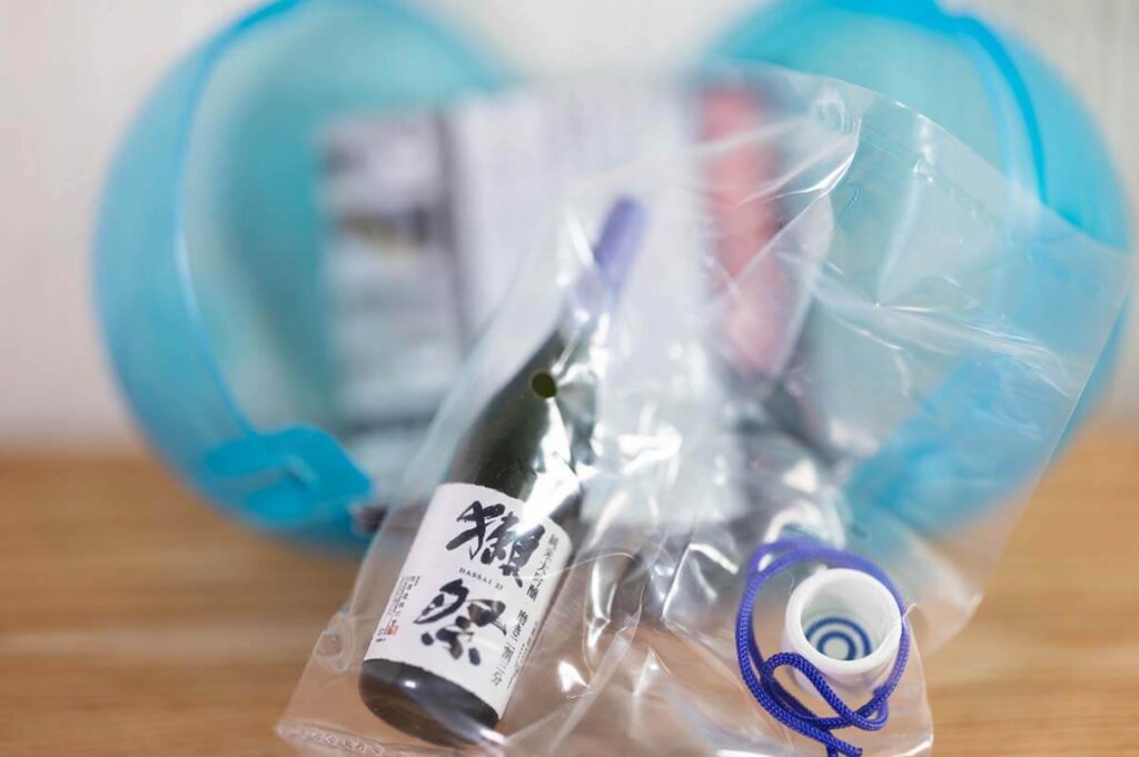 日本の銘酒 SAKE COLLECTION 旭酒造 獺祭 磨き二割三分 カプセルの色 青 開封